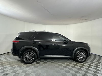 2023 Nissan Pathfinder SL Premium Package