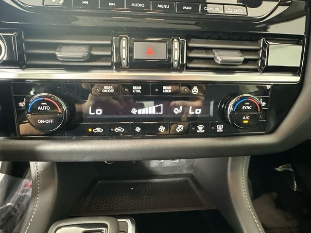 2023 Nissan Pathfinder SL Premium Package
