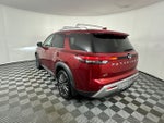 2023 Nissan Pathfinder SL Premium Package