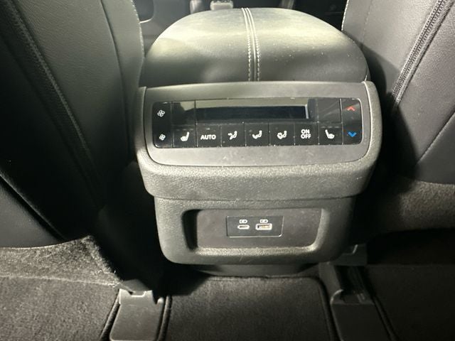 2023 Nissan Pathfinder SL Premium Package