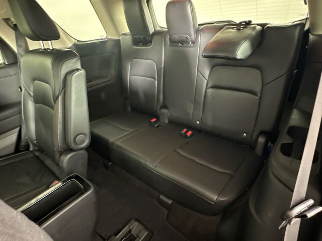 2023 Nissan Pathfinder SL Premium Package