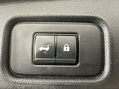 2023 Nissan Pathfinder SL Premium Package