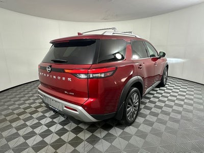 2023 Nissan Pathfinder SL Premium Package