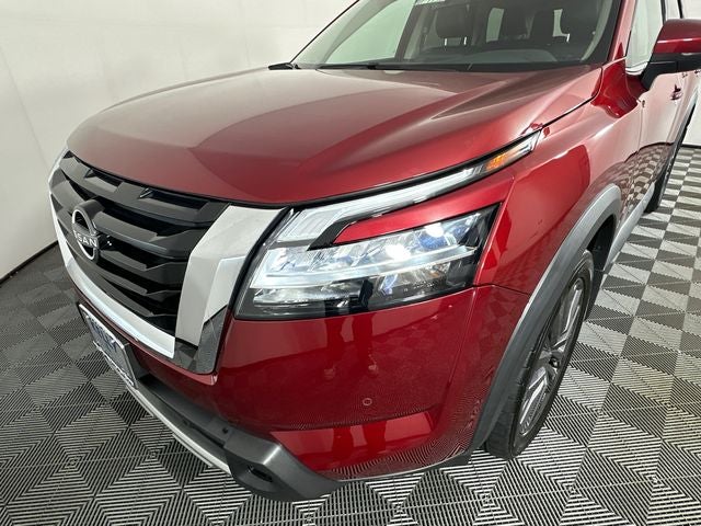 2023 Nissan Pathfinder SL Premium Package