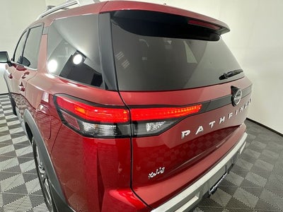 2023 Nissan Pathfinder SL Premium Package