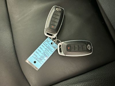 2023 Nissan Pathfinder SL Premium Package