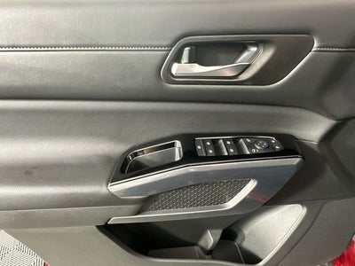 2023 Nissan Pathfinder SL Premium Package