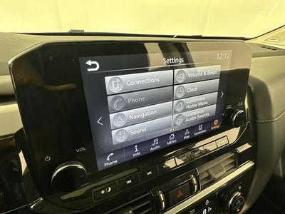 2023 Nissan Pathfinder SL Premium Package