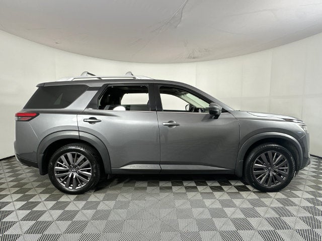 2023 Nissan Pathfinder SL Premium Package