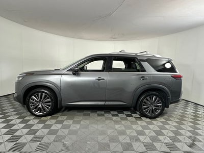 2023 Nissan Pathfinder SL Premium Package