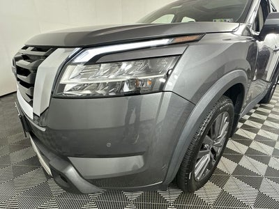 2023 Nissan Pathfinder SL Premium Package