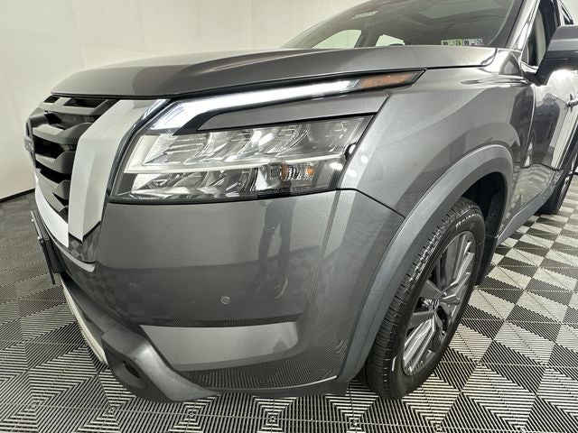 2023 Nissan Pathfinder SL Premium Package