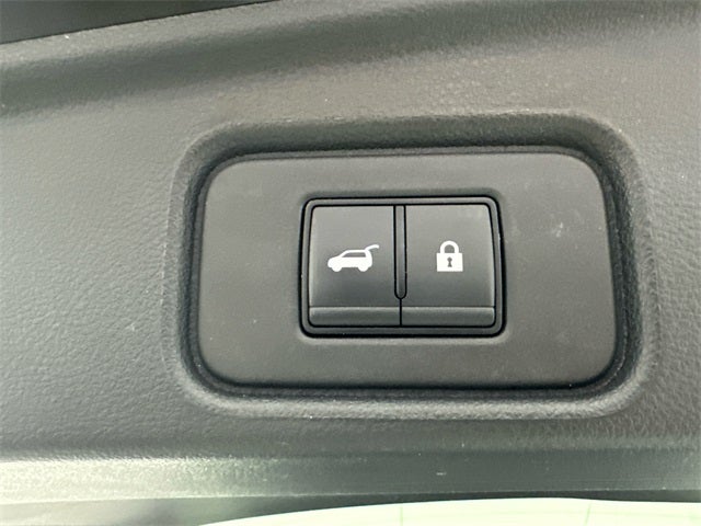 2023 Nissan Pathfinder SL Premium Package