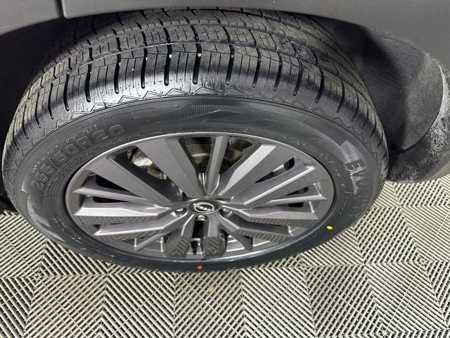 2023 Nissan Pathfinder SL Premium Package