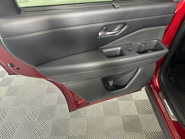 2023 Nissan Pathfinder SL Premium Package