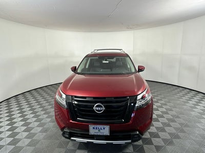 2023 Nissan Pathfinder SL Premium Package