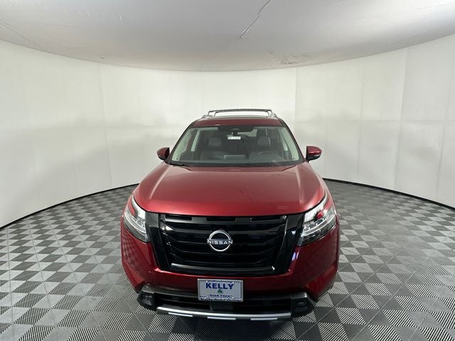 2023 Nissan Pathfinder SL Premium Package