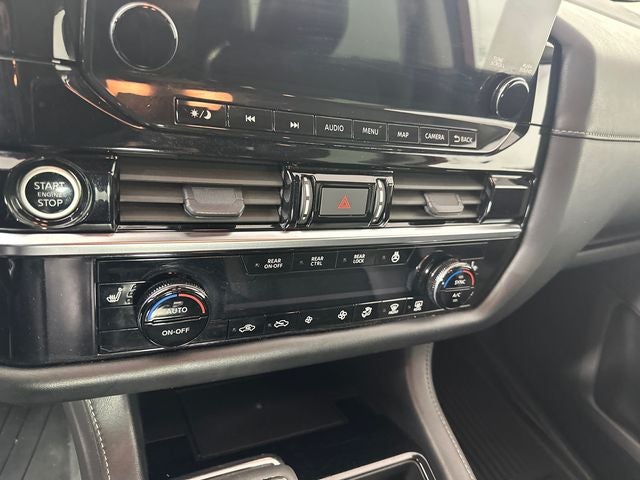 2023 Nissan Pathfinder SL Premium Package