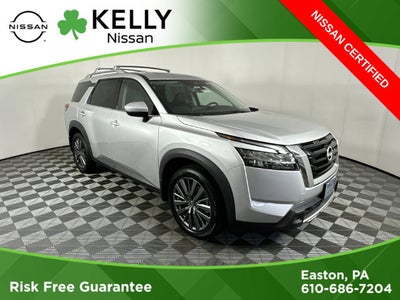 2023 Nissan Pathfinder SL Premium Package