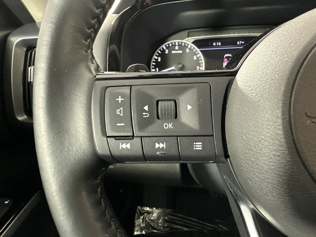 2023 Nissan Pathfinder SL Premium Package