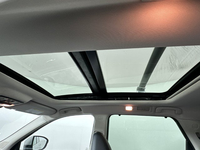 2023 Nissan Pathfinder SL Premium Package