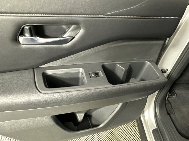 2023 Nissan Pathfinder SL Premium Package