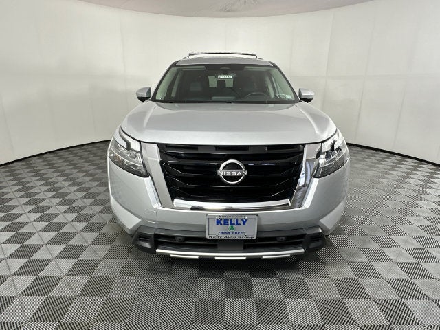 2023 Nissan Pathfinder SL Premium Package