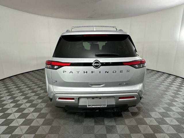 2023 Nissan Pathfinder SL Premium Package