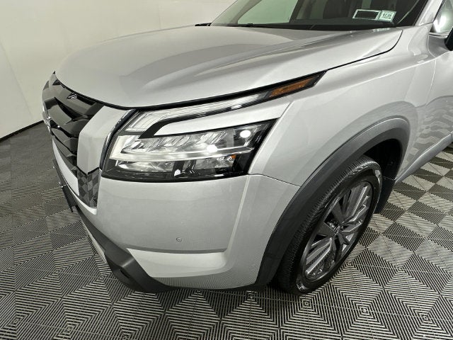 2023 Nissan Pathfinder SL Premium Package