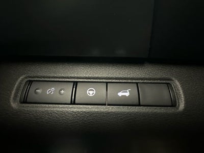 2023 Nissan Pathfinder SL Premium Package