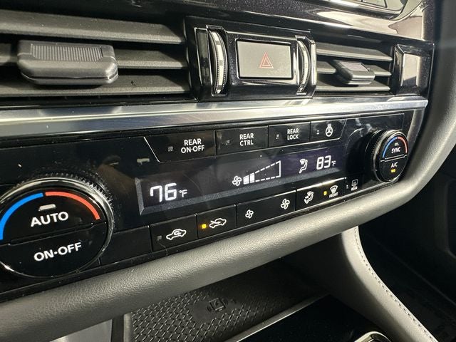 2023 Nissan Pathfinder SL Premium Package