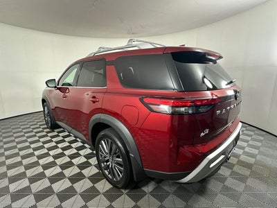 2023 Nissan Pathfinder SL Premium Package