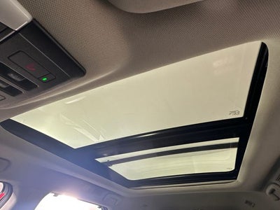 2023 Nissan Pathfinder SL Premium Package