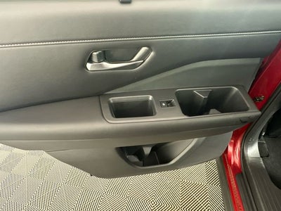 2023 Nissan Pathfinder SL Premium Package