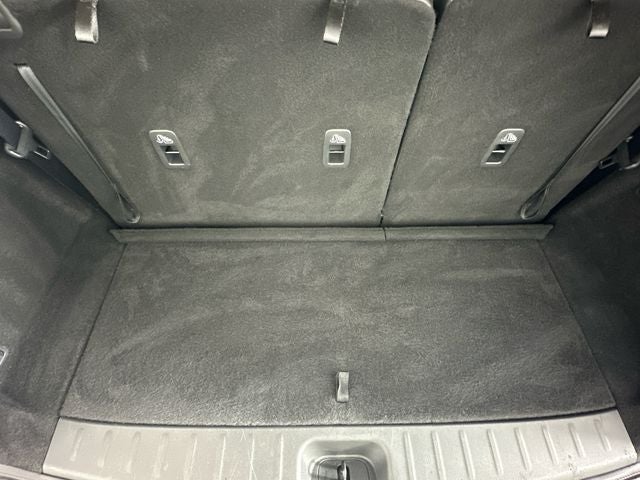 2023 Nissan Pathfinder SL Premium Package