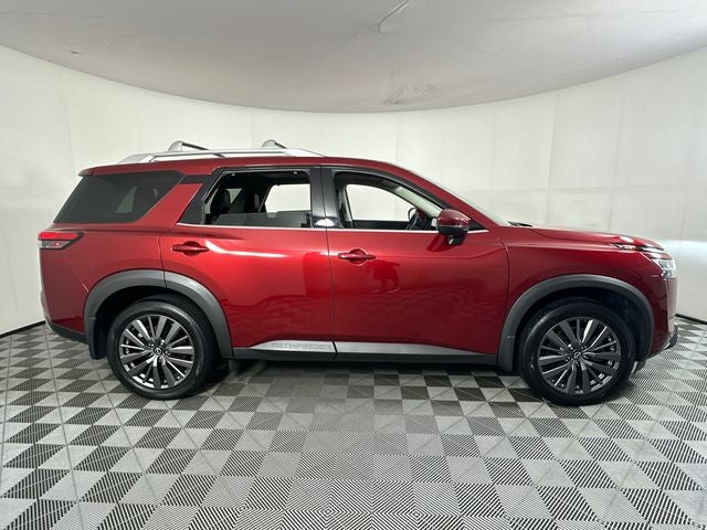 2023 Nissan Pathfinder SL Premium Package