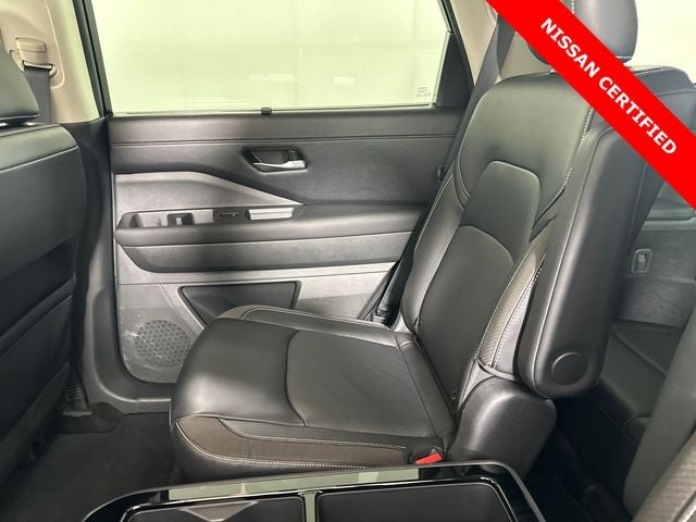 2024 Nissan Pathfinder SL Premium Package