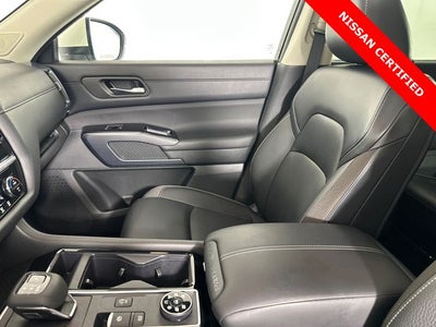 2024 Nissan Pathfinder SL Premium Package