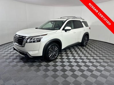 2024 Nissan Pathfinder SL Premium Package