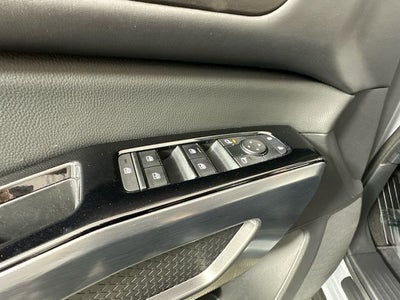 2023 Nissan Pathfinder SL Premium Package