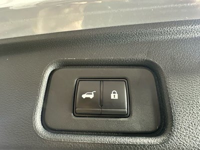 2023 Nissan Pathfinder SL Premium Package
