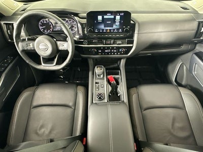 2023 Nissan Pathfinder SL Premium Package