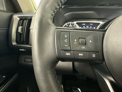 2023 Nissan Pathfinder SL Premium Package