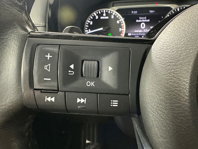 2024 Nissan Pathfinder SL Premium Package