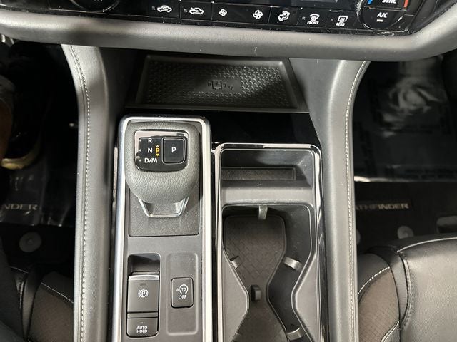 2024 Nissan Pathfinder SL Premium Package