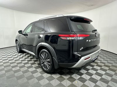 2024 Nissan Pathfinder SL Premium Package