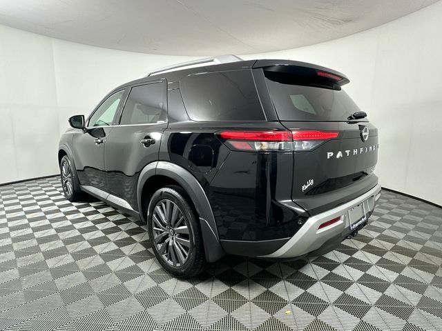 2024 Nissan Pathfinder SL Premium Package