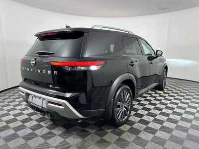 2024 Nissan Pathfinder SL Premium Package