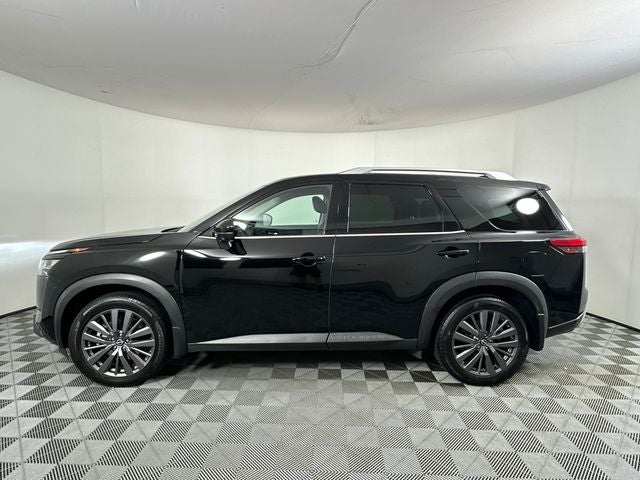 2024 Nissan Pathfinder SL Premium Package
