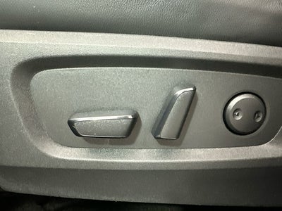2024 Nissan Pathfinder SL Premium Package